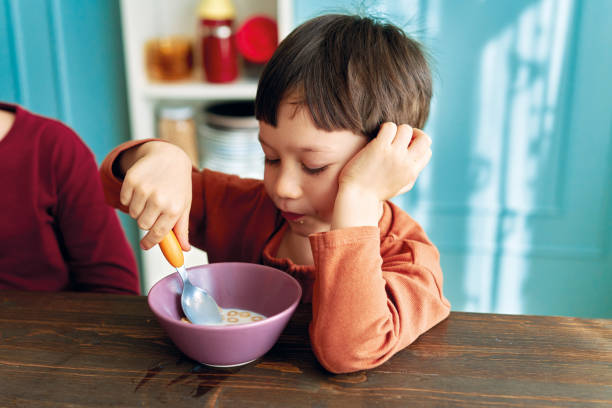 اضطراب ARFID والتوحد- أسباب وحلول سلوكية لمواجهة تحديات الأكل